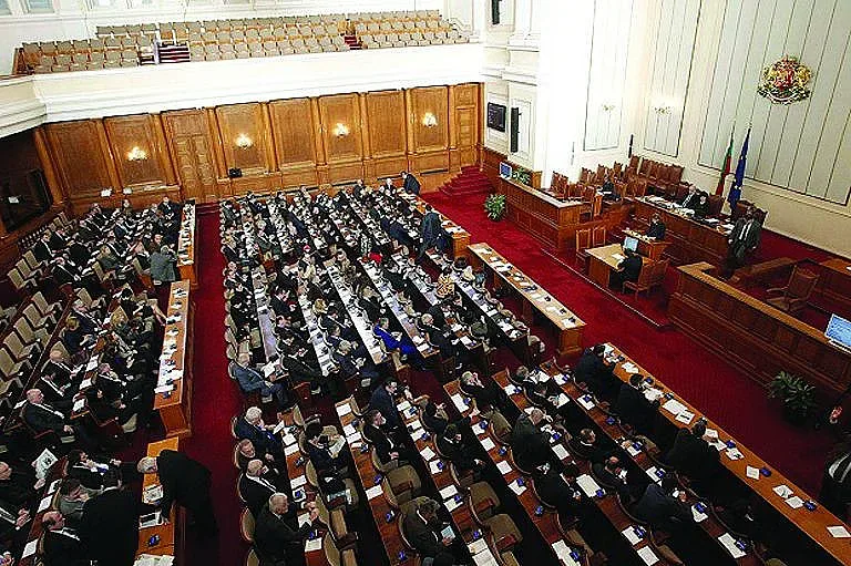 Горещи данни! Лоши новини за политиците