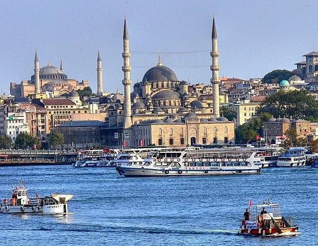 Невиждан юруш на туристи за Турция