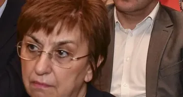 Знаков политик обяви! Спасява ли се България