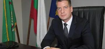 Кметът на Стара Загора Живко Тодоров с поздрав към ученици и учители, дейци на науката и културата