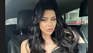 Народът настръхна срещу пияната чалгаджийка!