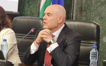 Вижте как изглежда заплашителното писмо срещу Гешев