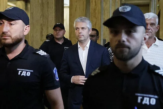 Нови разкрития за Коцев! Депутат закова кмета