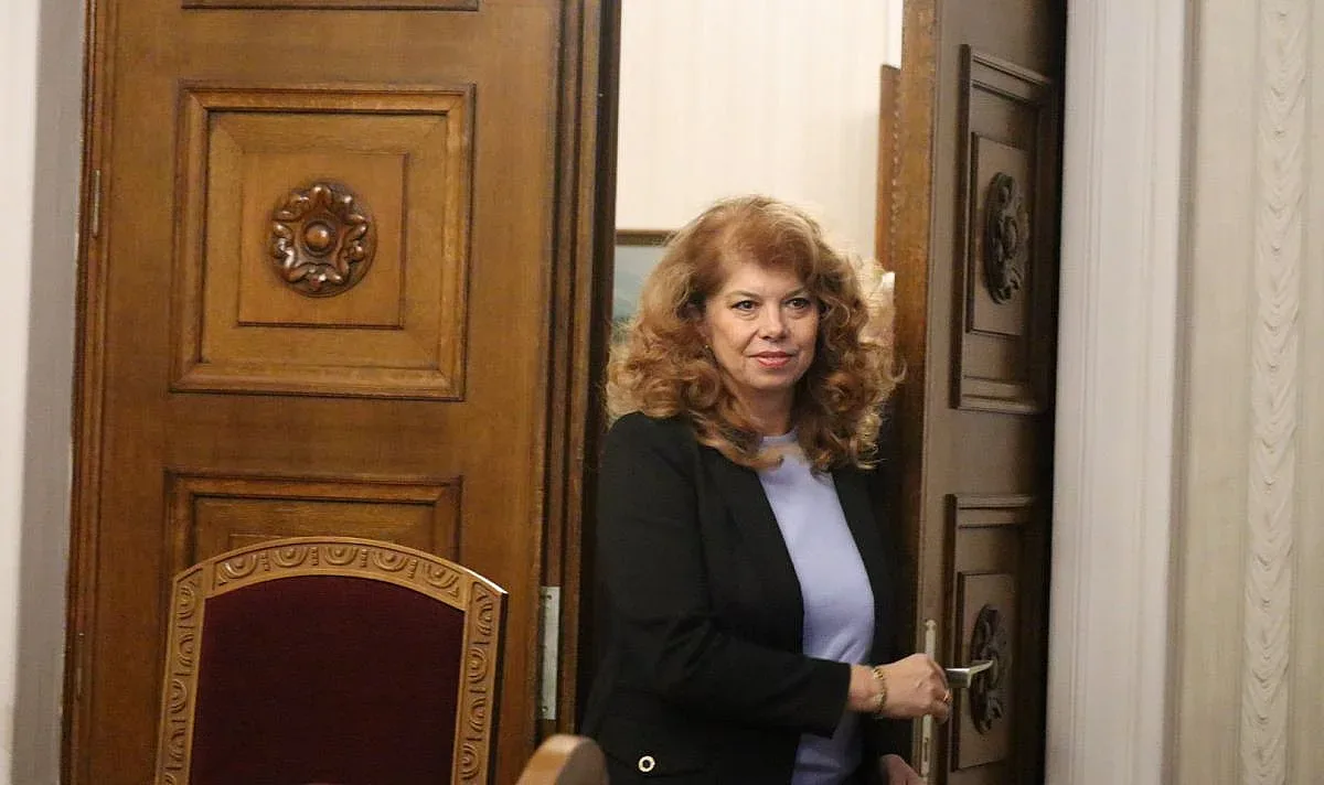 Йотова посочи дявол! Той съсипвал страната