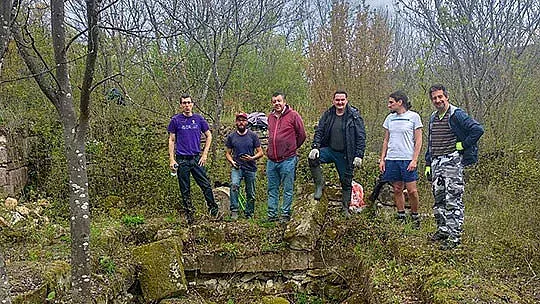 Доброволци се събират за почистване на вила рустика край язовир „Чаталка“ за трети път