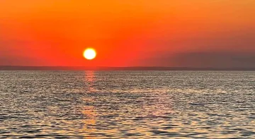 Времето се променя. До часове ни удрят дъжд и гръмотевици