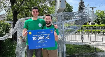 Атрактивна метална конструкция стимулира рециклирането в Сливен