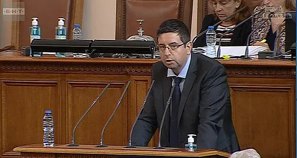 Финансов апокалипсис, държавата на ръба! Чобанов с решение