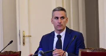 Гюров пише история! Ето кой ще управлява държавата