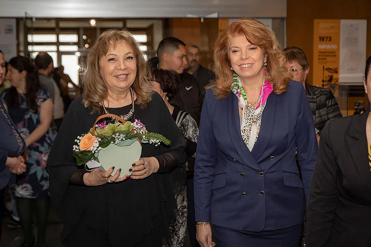 50 години НИМ. Йотова даде знак