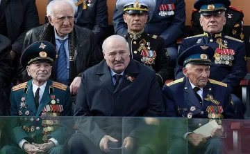 Разболяха Лукашенко. Изпарил се след парада