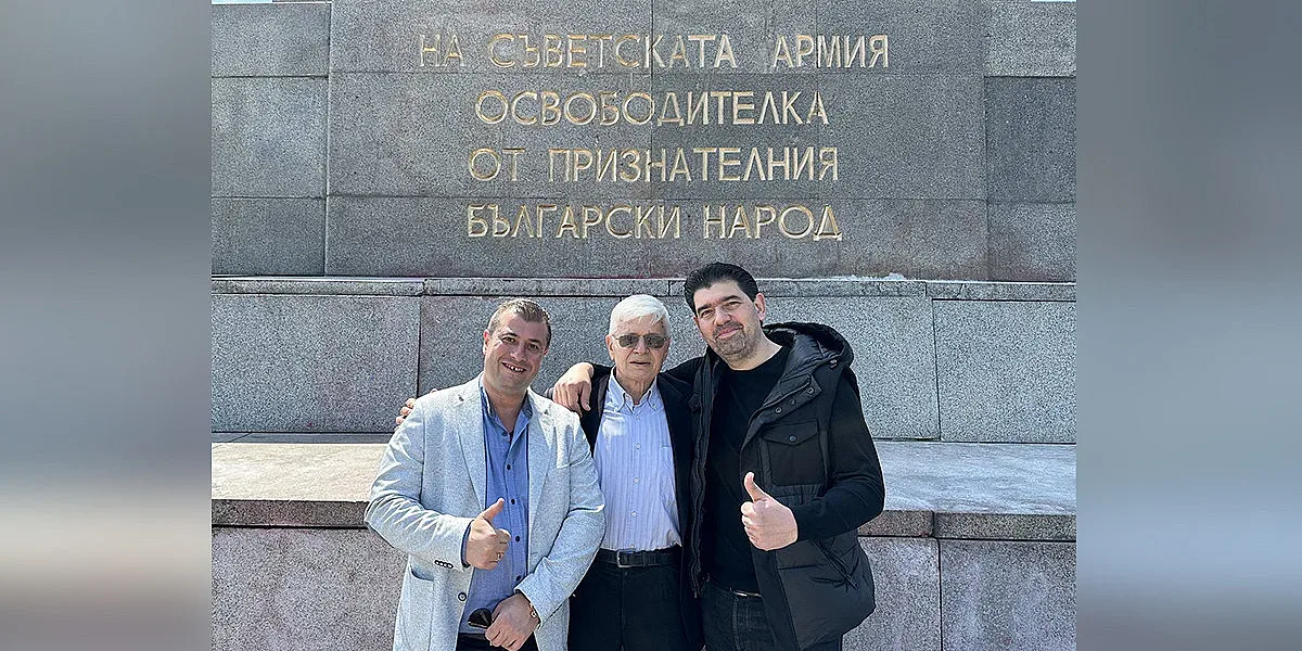 БСП-София преобрази Паметника на Съветската армия