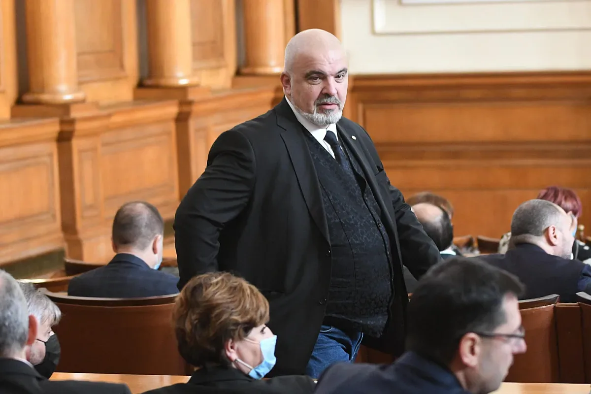 Защо кипнаха нервите на Маноил Манев и Георги Свиленски?