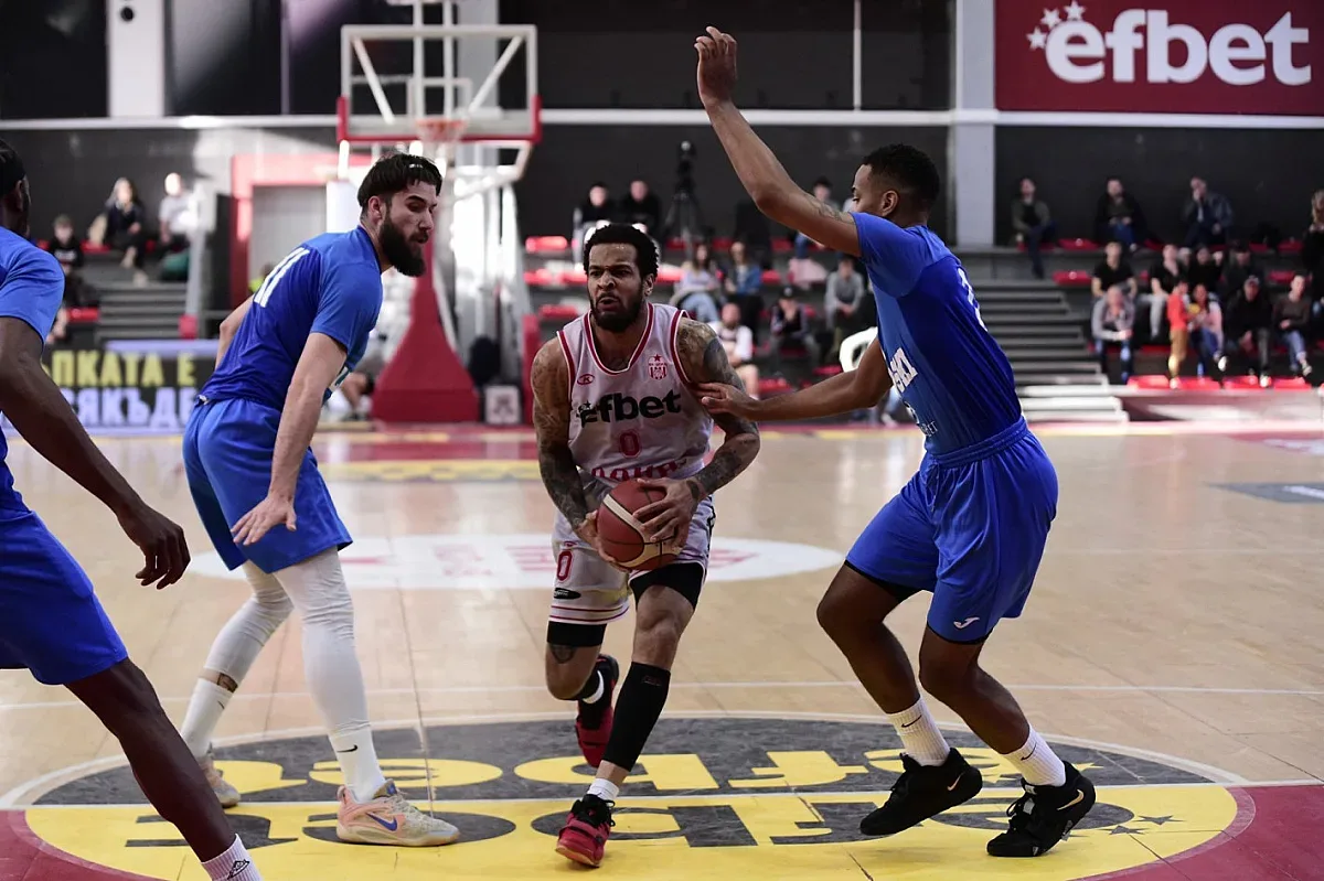 Драмата започва! ЦСКА удари Левски във Вечното дерби