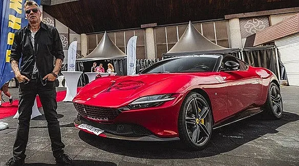 Звезди от шоуто и бизнеса с газ към писта на Формула 1