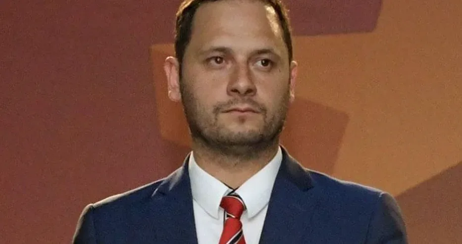 Евродепутат побесня! Прочете присъдата на БСП