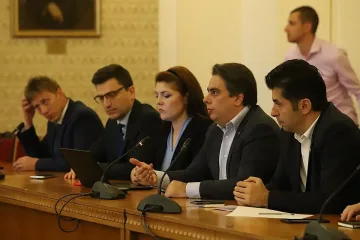 Нова среща. Василев с различни сценарии за бюджета