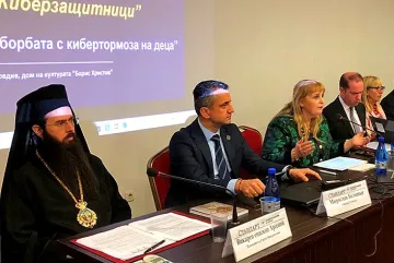 На форума на Стандарт: Час по религия в училище срещу кибертормоза