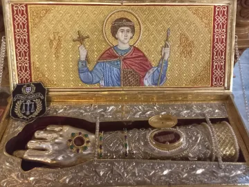 Изцеляват болни! Посрещаме мощите на св. Георги, които вършат чудеса