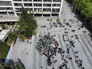 Денят на Земята събра на празник младите хора на Стара Загора