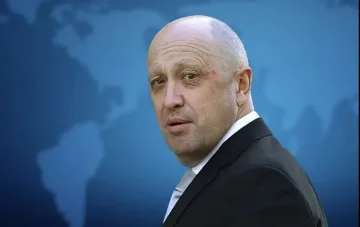 "Вземи го като прост артилерист". Песков помолил Пригожин за сина си