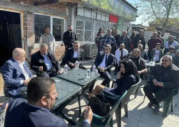 Почерпиха Гешев с ръчно точена баклава за Байрама