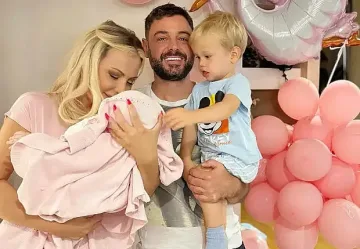 Камелия с голяма изненада за феновете