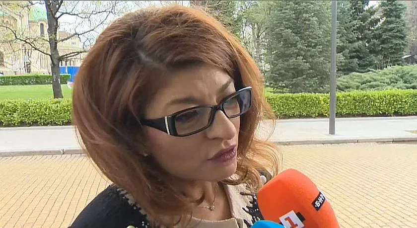 Десислава Атанасова с разкритие за договорките на ГЕРБ-СДС и ПП-ДБ