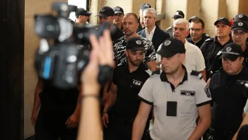 Домино от показания срещу Коцев. Кълбото се разплита