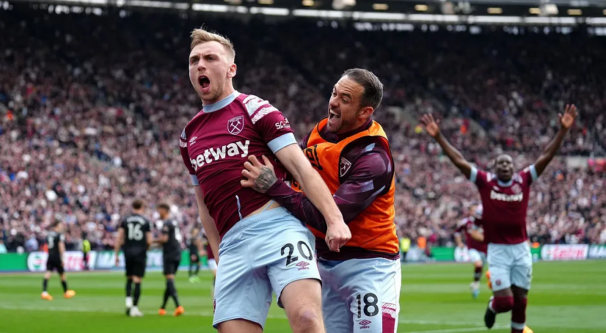 Арсенал пропиля златен шанс в Лондон