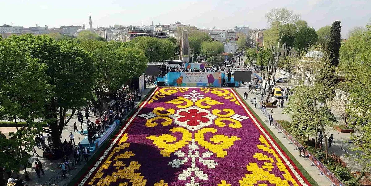 Истанбул прикова погледите на света. Красотата е неземна