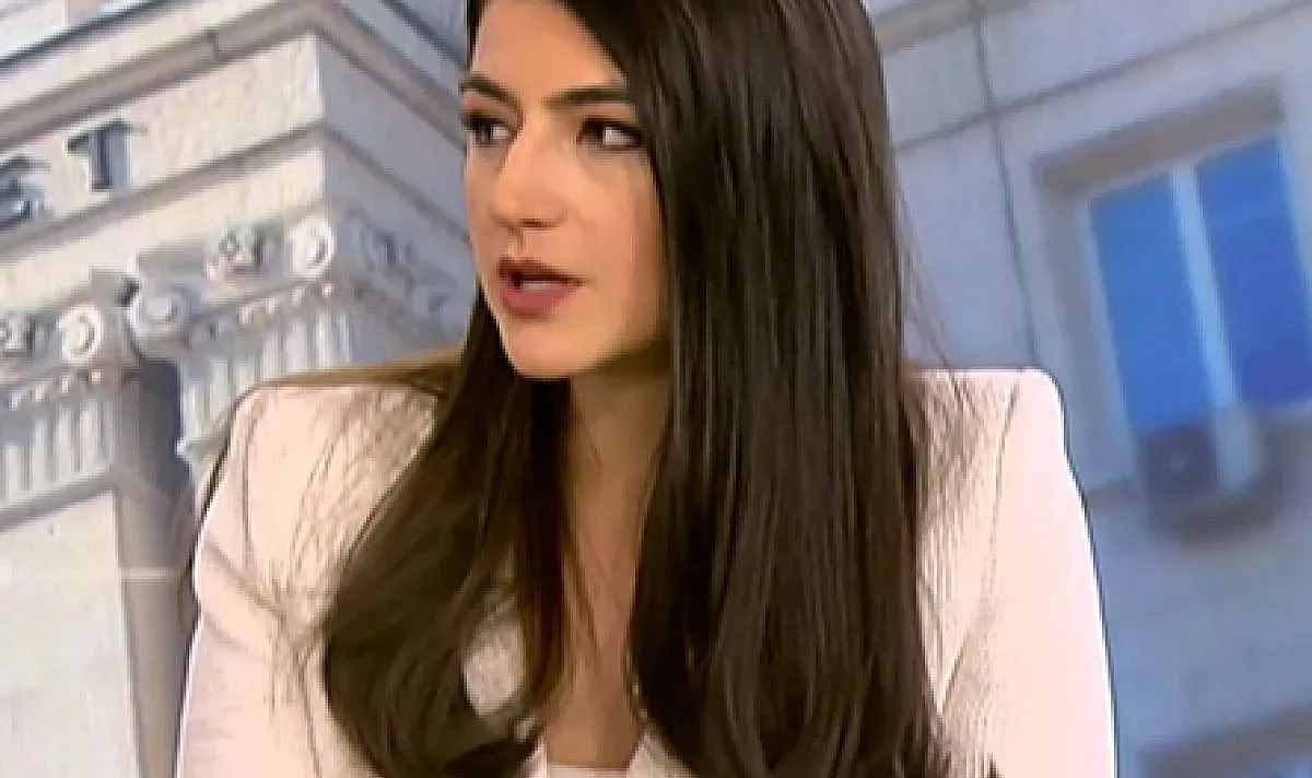 Виц за бременната Лена побърка мрежата!