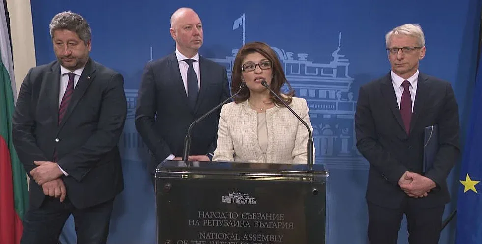 ГЕРБ и ПП се разбраха за първата крачка. Конституционно мнозинство