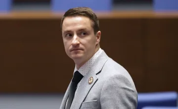 Разправия в парламента! Божанков разказа играта на "Промяната"