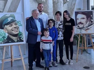 44 г. по-късно. Къде е първият български космонат?