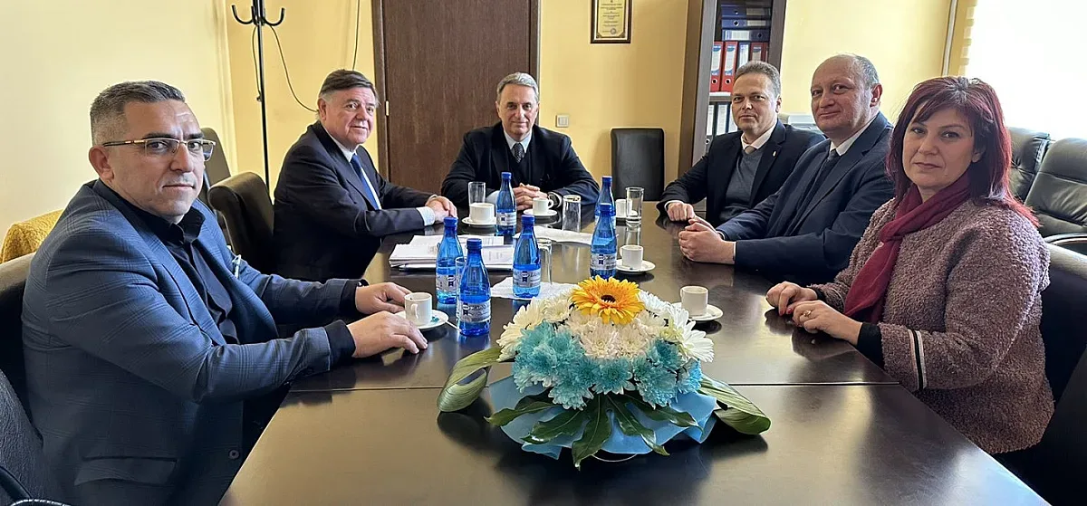 Аржентинският посланик Н.Пр. Алфредо Атанасоф гост на УХТ