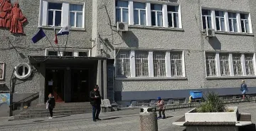 Смут сред училищни директори заради протокол за бомбените заплахи
