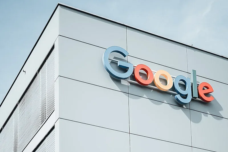Google ще намали разходите си за лаптопи, фитнес и дори за телбод за служители