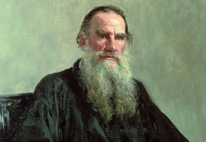 Тайни от миналото. Кой кара Толстой да допише „Война и мир“?