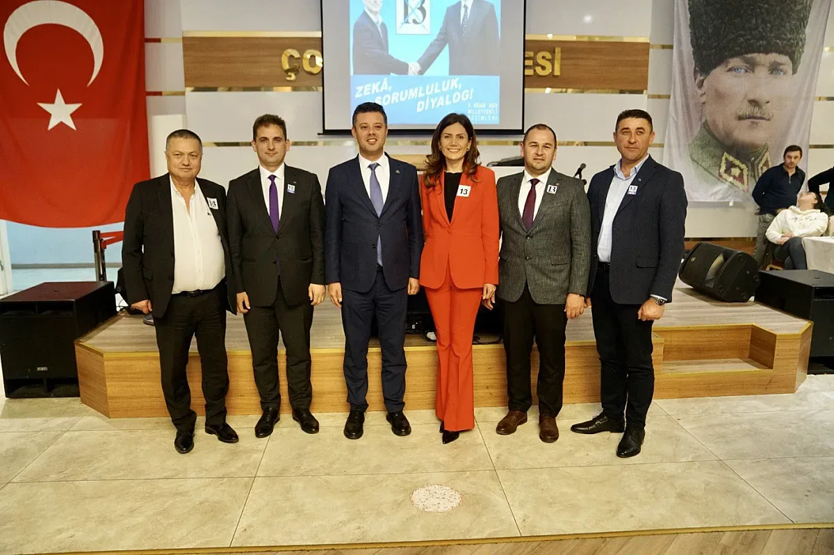 Ертен Анисова и Севим Али на ифтар в Турция. Знакови срещи