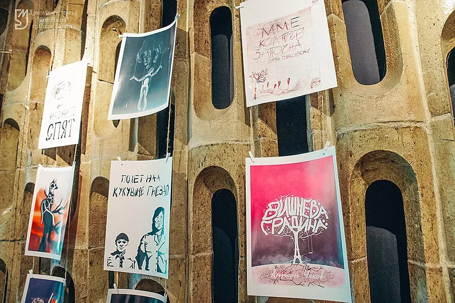 Отличиха най-добрите творци от конкурса „Нарисувай ми театър“