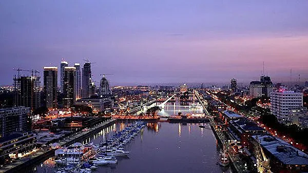 Голяма страна е пред фалит! Къде е драмата