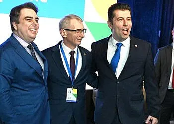 Краят на жълтопаветниците. Губят с 10:0
