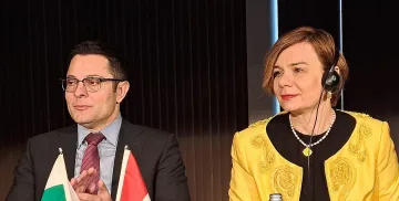 Откриха бизнес форум със силни думи на Ататюрк за България