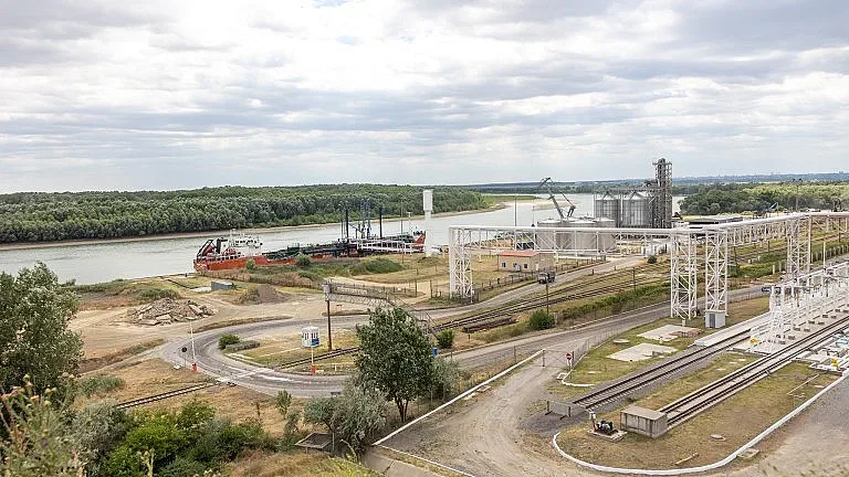 Pyмъния ни измъкна под носа уникална сделка