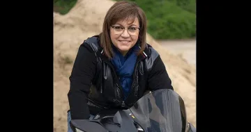 Нинова изуми! Къде я хванаха