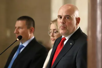 Гешев обсъди в Брюксел борбата със зловредното руско влияние