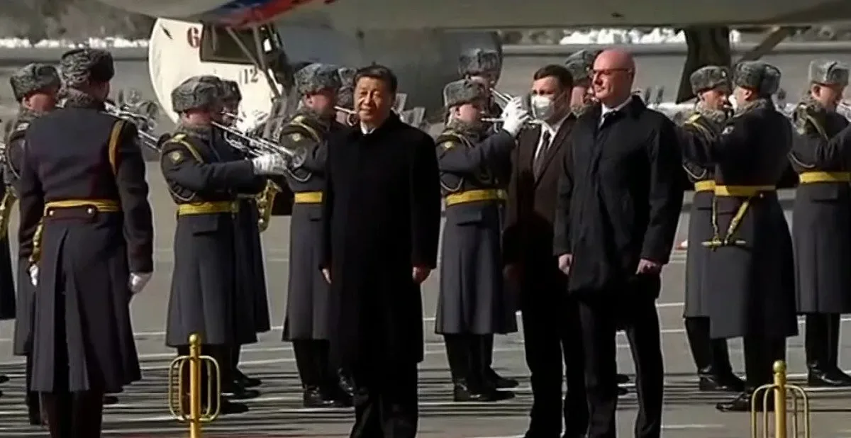 Цзинпин тръгна към Путин. Първите му думи
