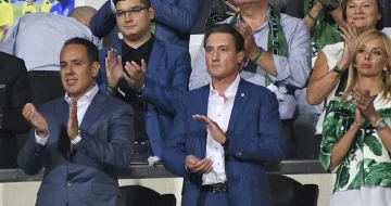 Новина от "Форбс"! Какво става с парите на Домусчиеви