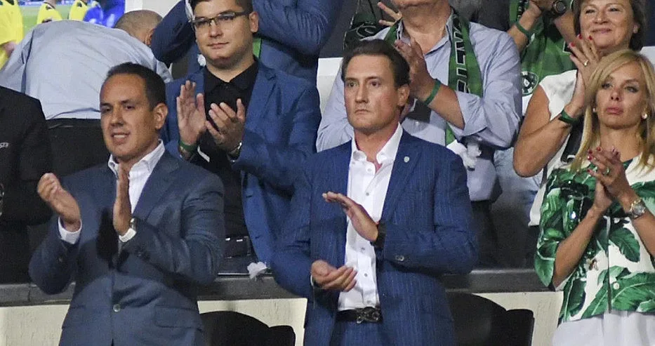Новина от "Форбс"! Какво става с парите на Домусчиеви
